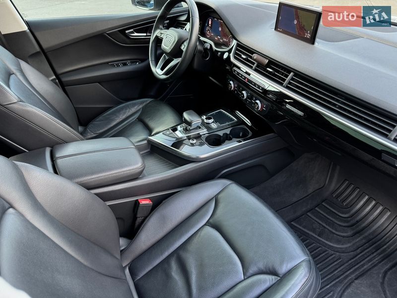Позашляховик / Кросовер Audi Q7 2018 в Києві фото 44 Позашляховик / Кросовер Audi Q7 2018 в Києві