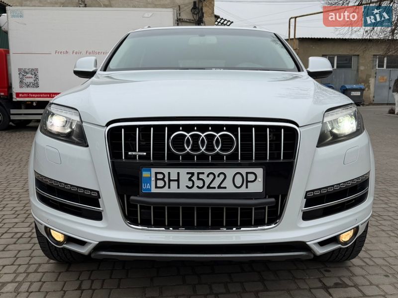 Позашляховик / Кросовер Audi Q7 2014 в Одесі