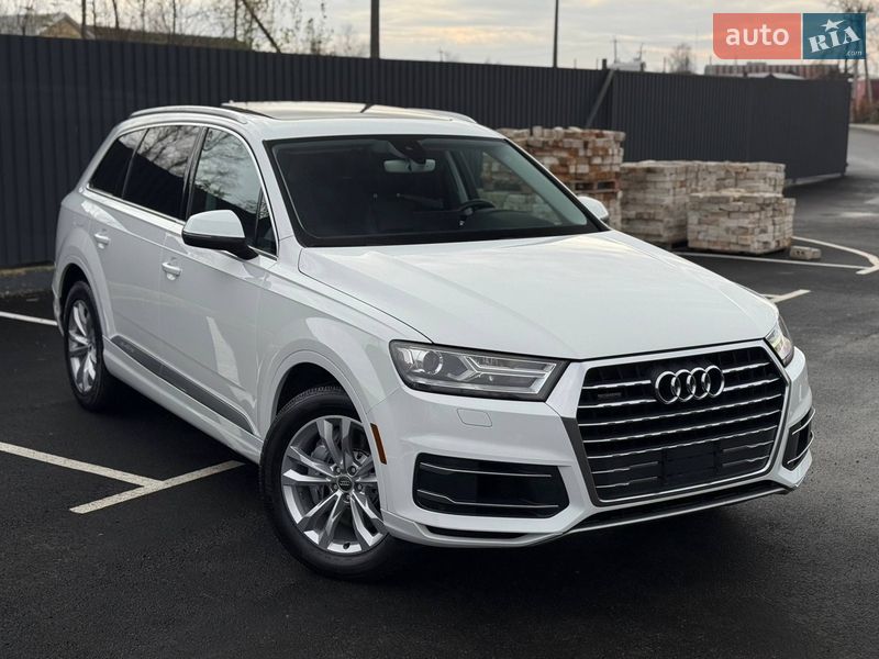 Внедорожник / Кроссовер Audi Q7 2015 в Киеве