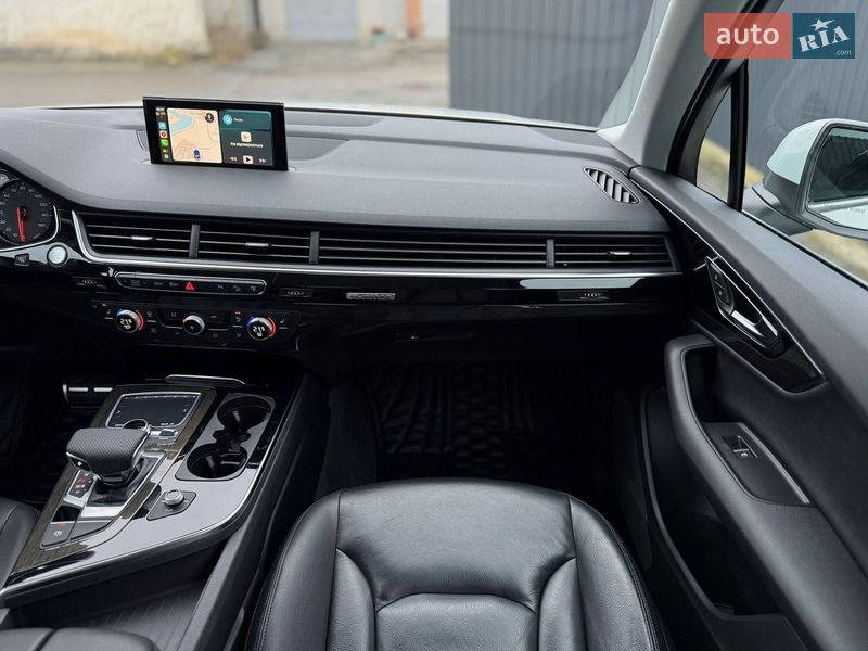 Внедорожник / Кроссовер Audi Q7 2015 в Киеве