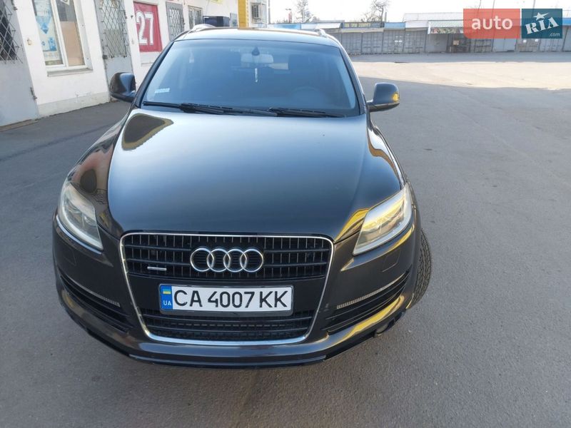 Внедорожник / Кроссовер Audi Q7 2006 в Черкассах