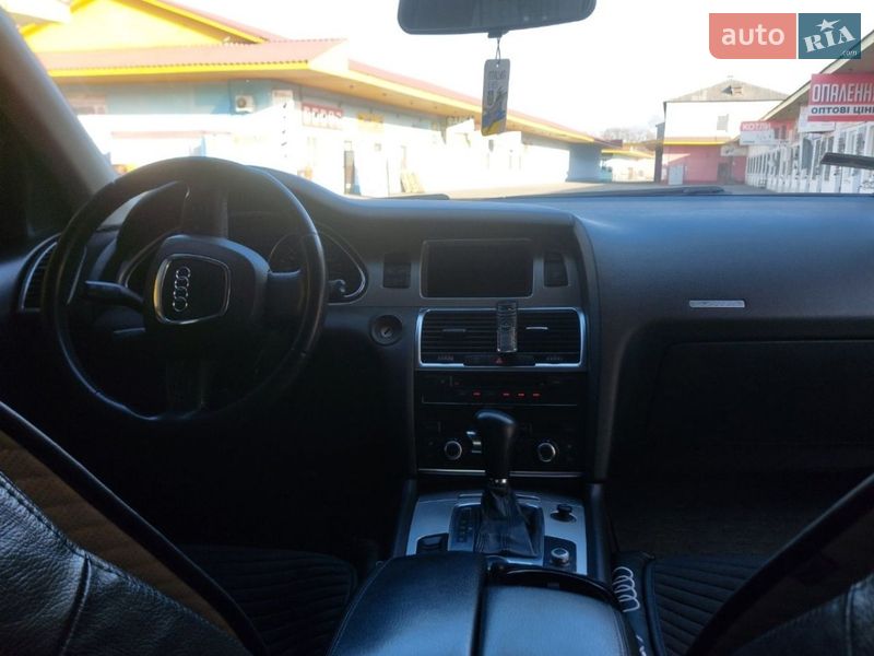 Внедорожник / Кроссовер Audi Q7 2006 в Черкассах