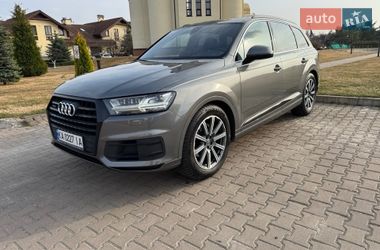Внедорожник / Кроссовер Audi Q7 2017 в Киеве