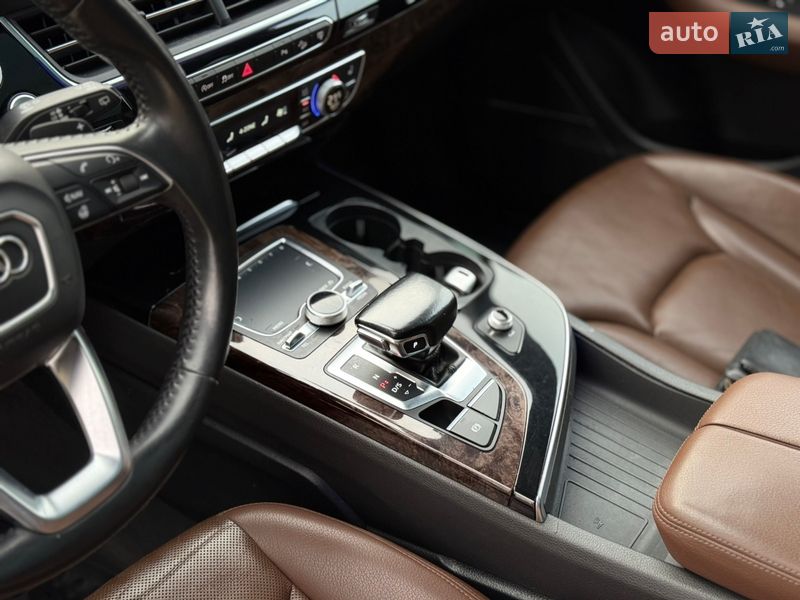 Внедорожник / Кроссовер Audi Q7 2016 в Ковеле