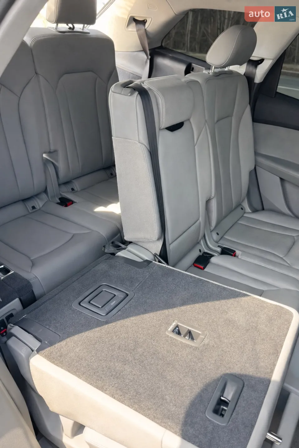 2022 Audi Q7 - мініатюра 24