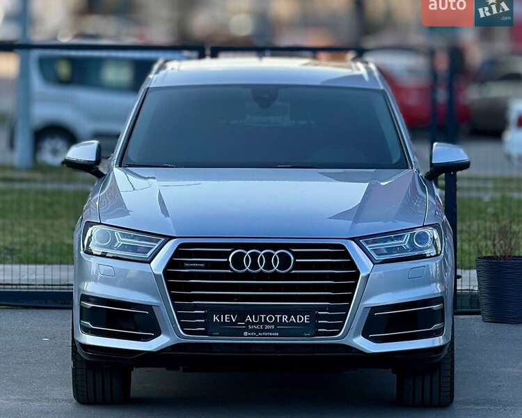 Внедорожник / Кроссовер Audi Q7 2018 в Киеве