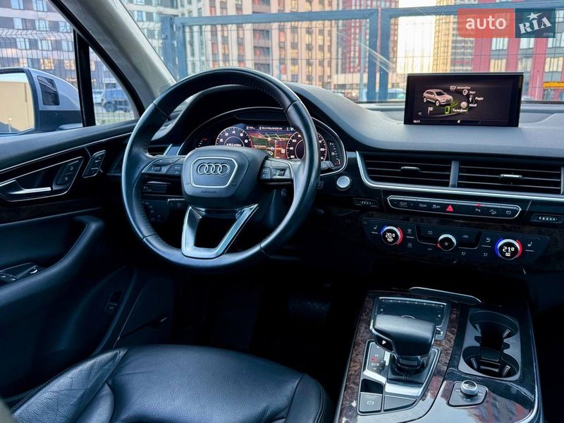 Внедорожник / Кроссовер Audi Q7 2018 в Киеве