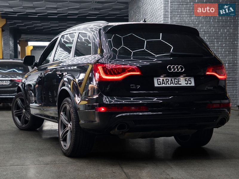 Внедорожник / Кроссовер Audi Q7 2015 в Киеве