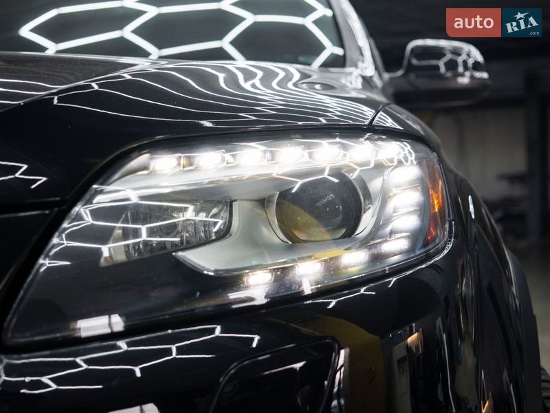 Внедорожник / Кроссовер Audi Q7 2015 в Киеве