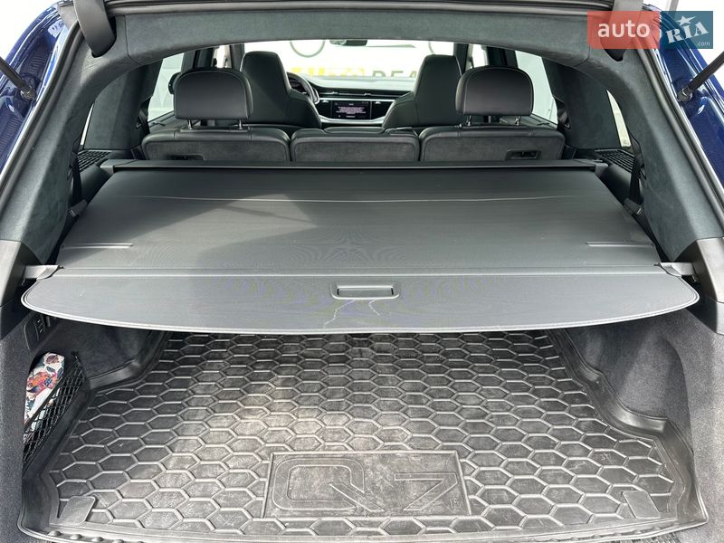 Позашляховик / Кросовер Audi Q7 2023 в Києві фото 15 Позашляховик / Кросовер Audi Q7 2023 в Києві