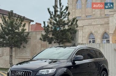 Позашляховик / Кросовер Audi Q7 2014 в Подільську