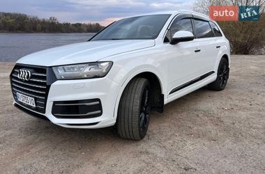 Позашляховик / Кросовер Audi Q7 2016 в Києві