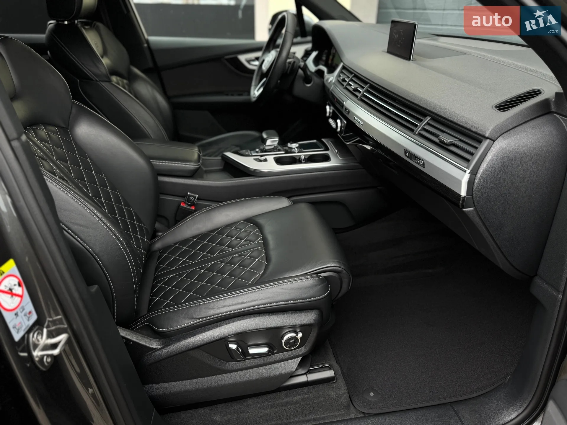 2018 Audi Q7 - мініатюра 119
