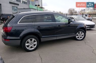 Внедорожник / Кроссовер Audi Q7 2011 в Киеве
