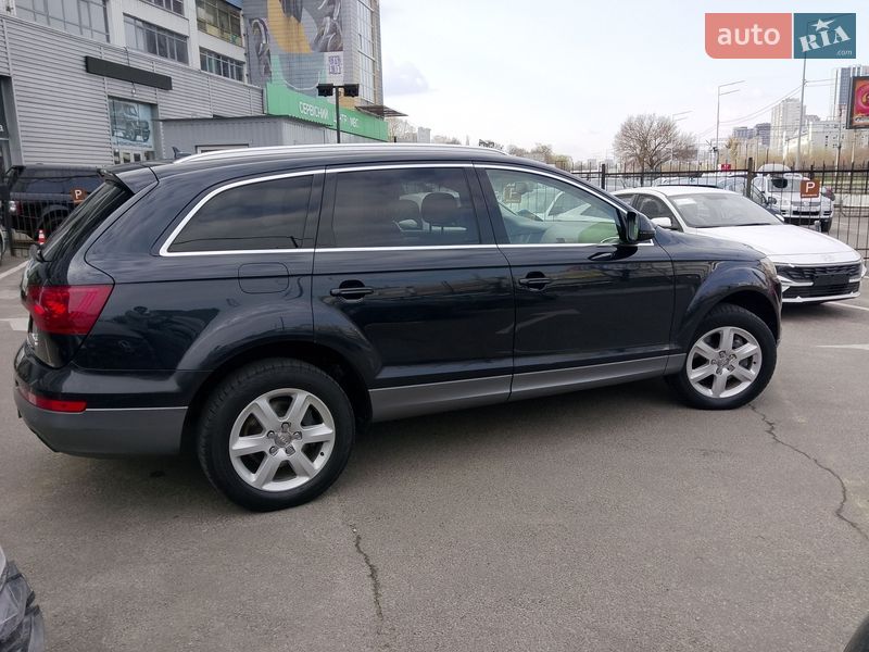 Внедорожник / Кроссовер Audi Q7 2011 в Киеве