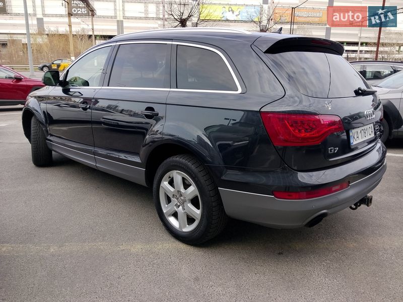 Внедорожник / Кроссовер Audi Q7 2011 в Киеве