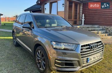 Внедорожник / Кроссовер Audi Q7 2016 в Ровно