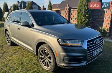 Позашляховик / Кросовер Audi Q7 2016 в Рівному