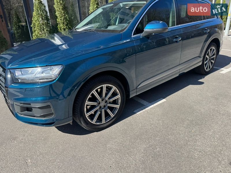 Внедорожник / Кроссовер Audi Q7 2017 в Киеве