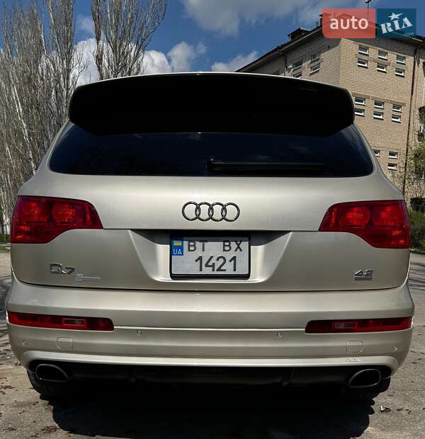 Внедорожник / Кроссовер Audi Q7 2006 в Херсоне