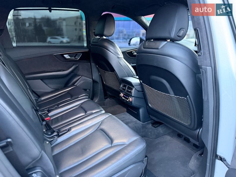 Позашляховик / Кросовер Audi Q7 2016 в Тернополі