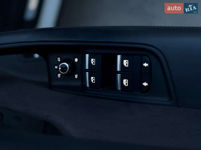 Позашляховик / Кросовер Audi Q7 2016 в Тернополі