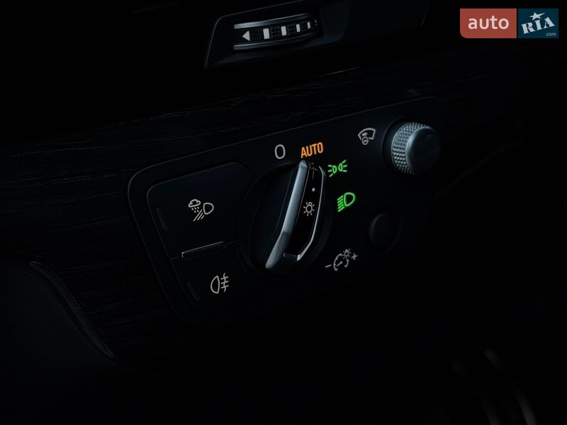 Позашляховик / Кросовер Audi Q7 2016 в Тернополі