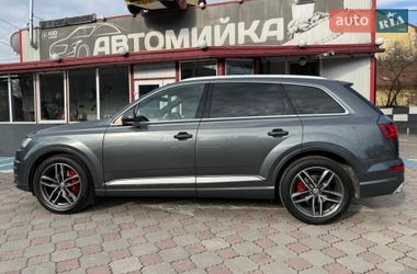 Внедорожник / Кроссовер Audi Q7 2017 в Львове