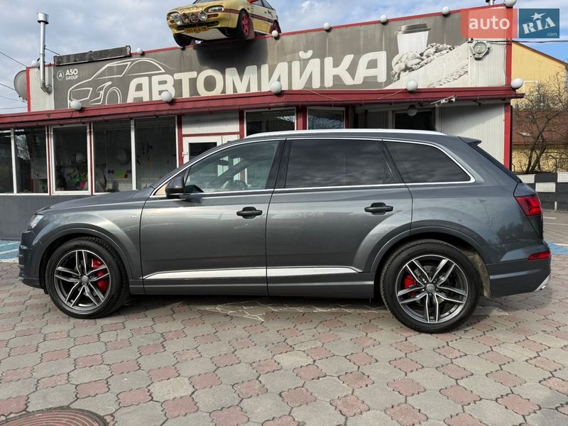 Внедорожник / Кроссовер Audi Q7 2017 в Львове
