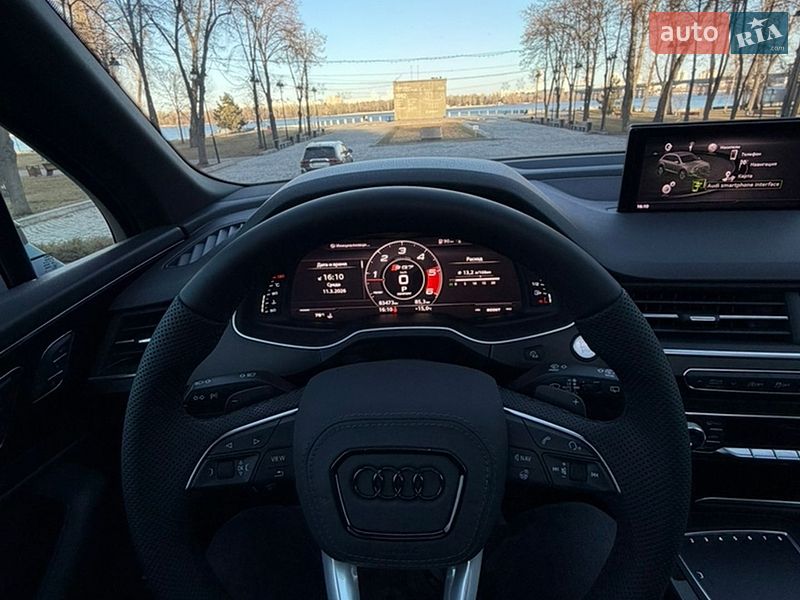 Внедорожник / Кроссовер Audi Q7 2018 в Киеве