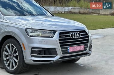 Позашляховик / Кросовер Audi Q7 2018 в Луцьку