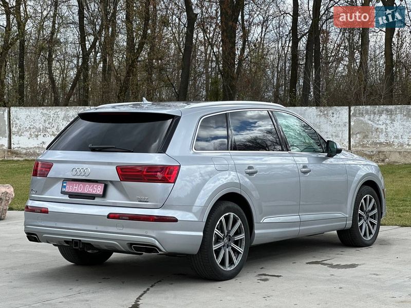 Позашляховик / Кросовер Audi Q7 2018 в Луцьку