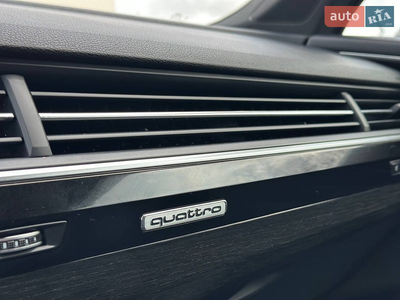 Позашляховик / Кросовер Audi Q7 2018 в Луцьку