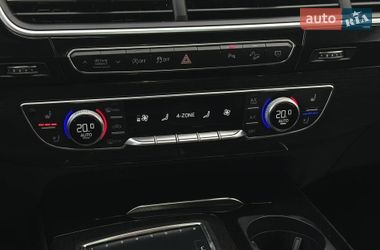 Позашляховик / Кросовер Audi Q7 2018 в Луцьку