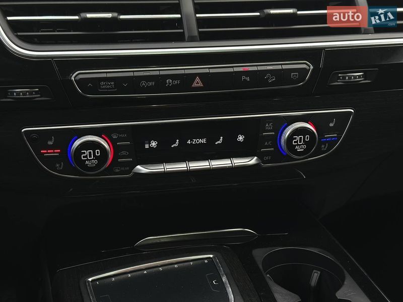Позашляховик / Кросовер Audi Q7 2018 в Луцьку