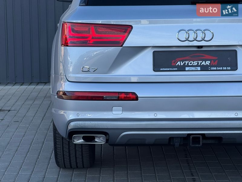 Внедорожник / Кроссовер Audi Q7 2017 в Мукачево