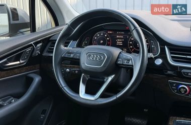 Внедорожник / Кроссовер Audi Q7 2017 в Мукачево