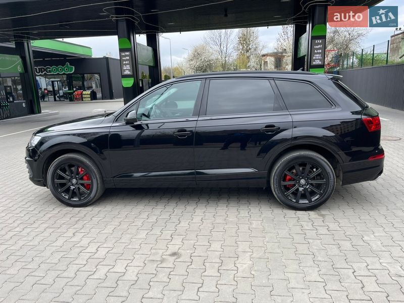 Позашляховик / Кросовер Audi Q7 2017 в Львові