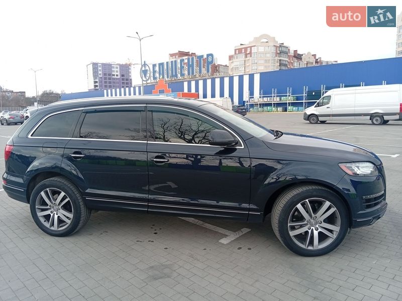 Позашляховик / Кросовер Audi Q7 2012 в Умані
