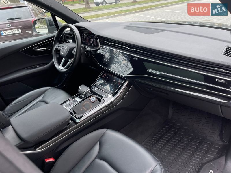 Внедорожник / Кроссовер Audi Q7 2021 в Ровно