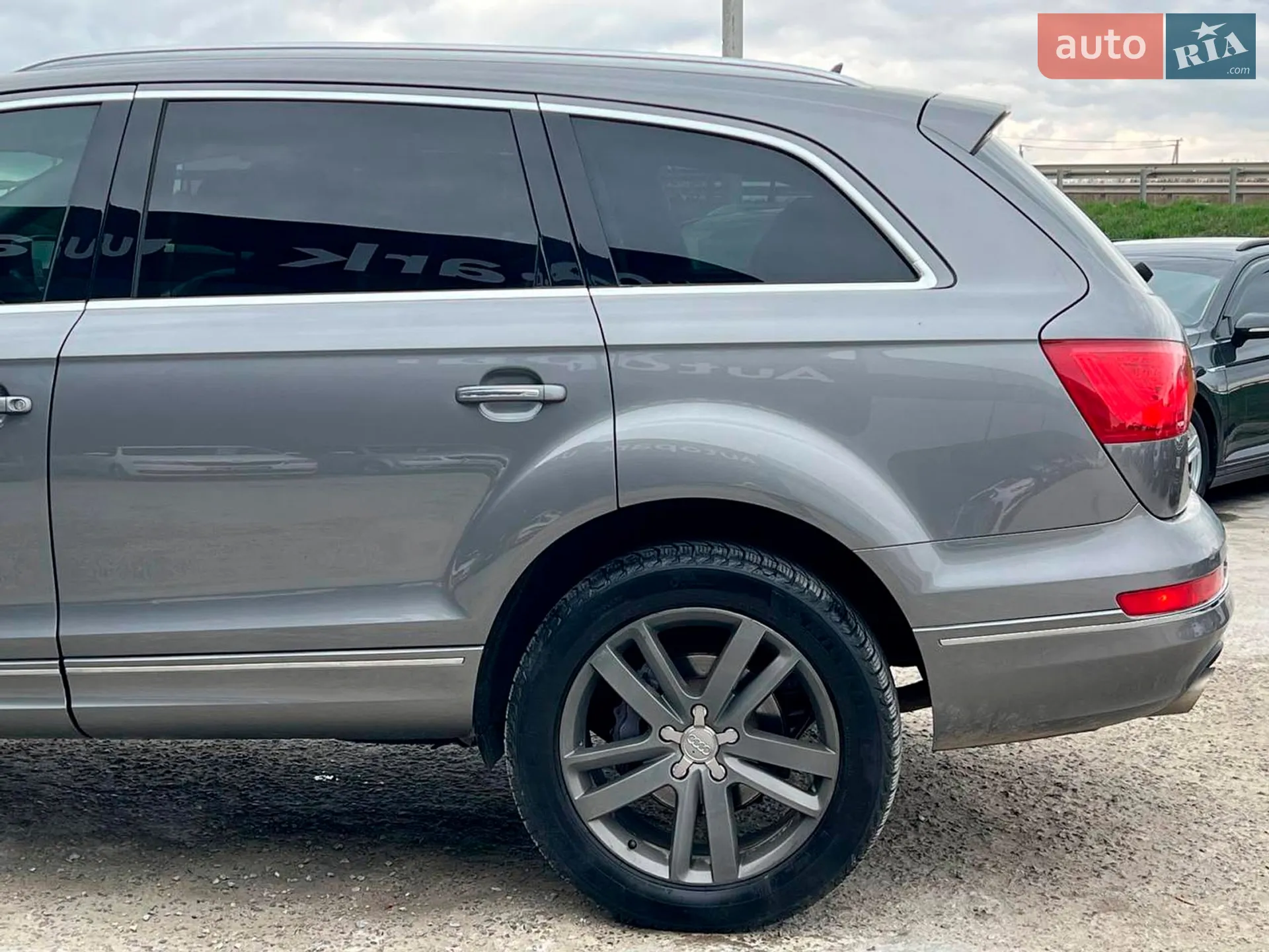 2010 Audi Q7 - мініатюра 6