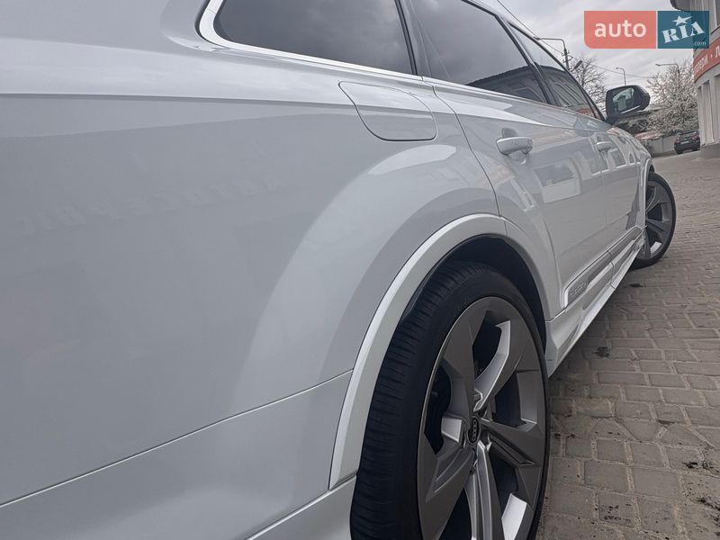 Внедорожник / Кроссовер Audi Q7 2022 в Дрогобыче