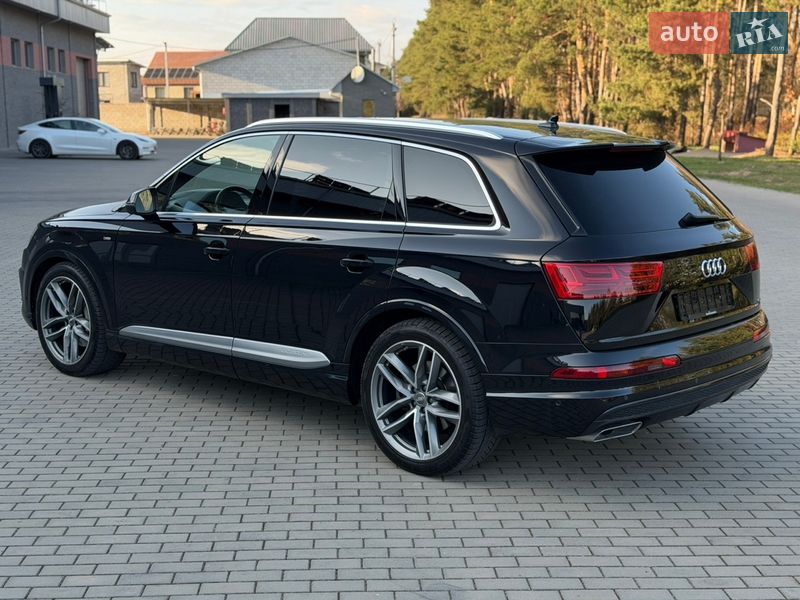 Позашляховик / Кросовер Audi Q7 2016 в Рівному фото 17 Позашляховик / Кросовер Audi Q7 2016 в Рівному