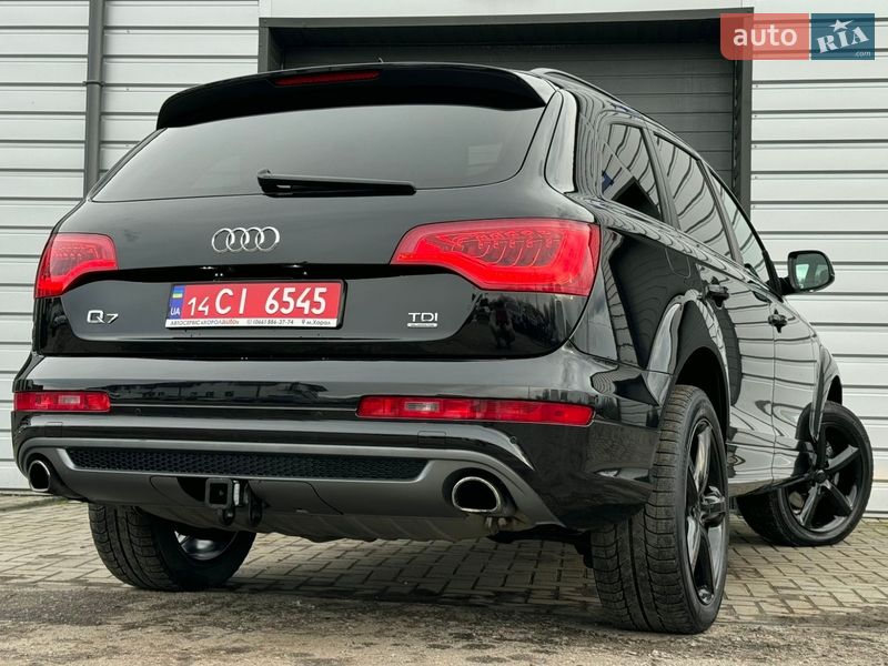 Внедорожник / Кроссовер Audi Q7 2014 в Хороле