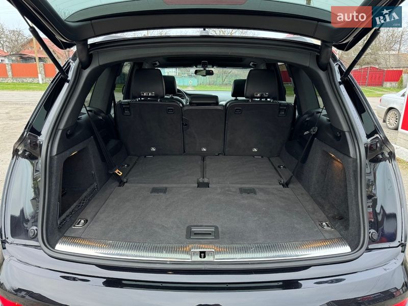 Внедорожник / Кроссовер Audi Q7 2014 в Хороле