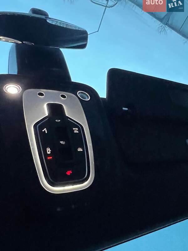 Позашляховик / Кросовер Audi Q7 2016 в Хусті