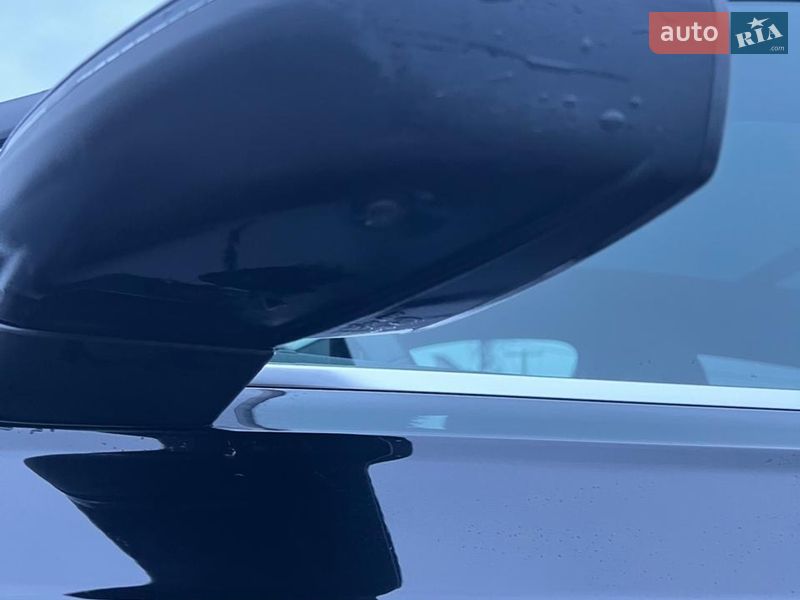 Позашляховик / Кросовер Audi Q7 2016 в Хусті