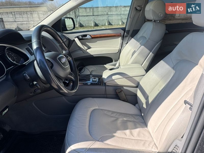 Позашляховик / Кросовер Audi Q7 2014 в Вінниці