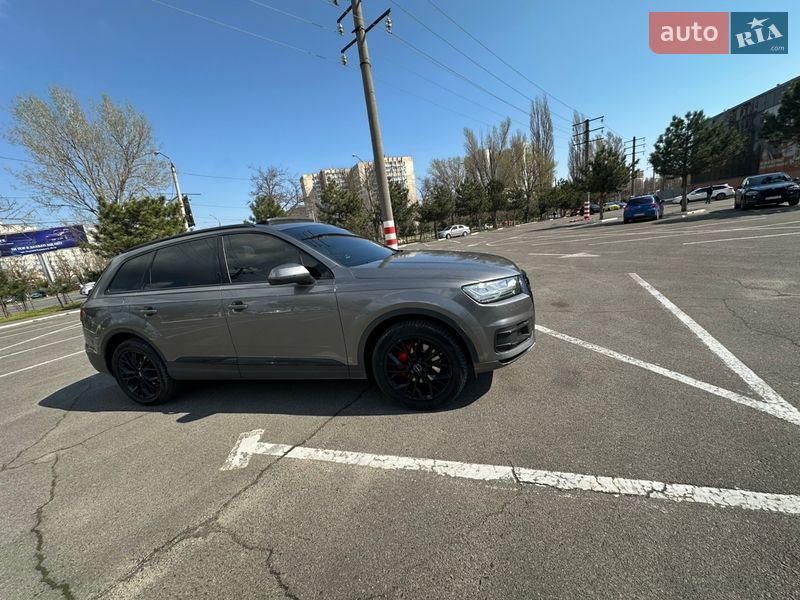Внедорожник / Кроссовер Audi Q7 2016 в Одессе