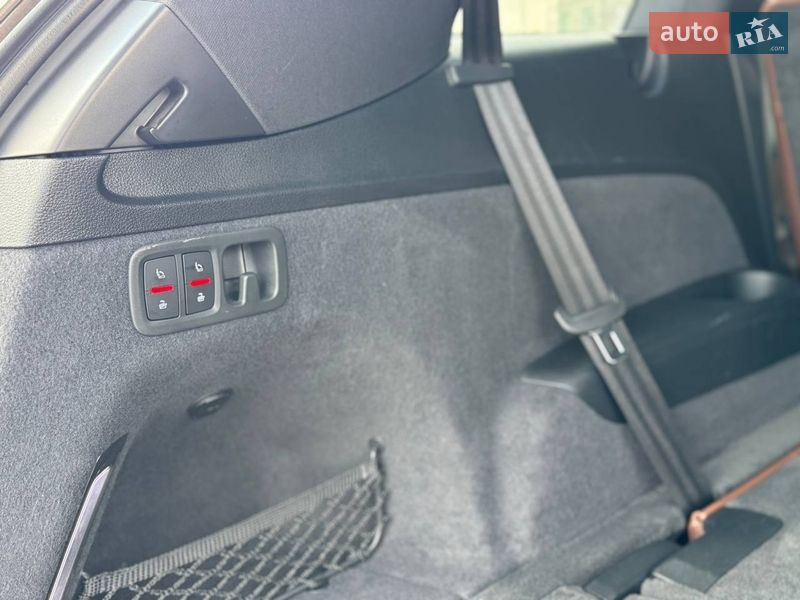 Внедорожник / Кроссовер Audi Q7 2018 в Киеве фото 30 Внедорожник / Кроссовер Audi Q7 2018 в Киеве